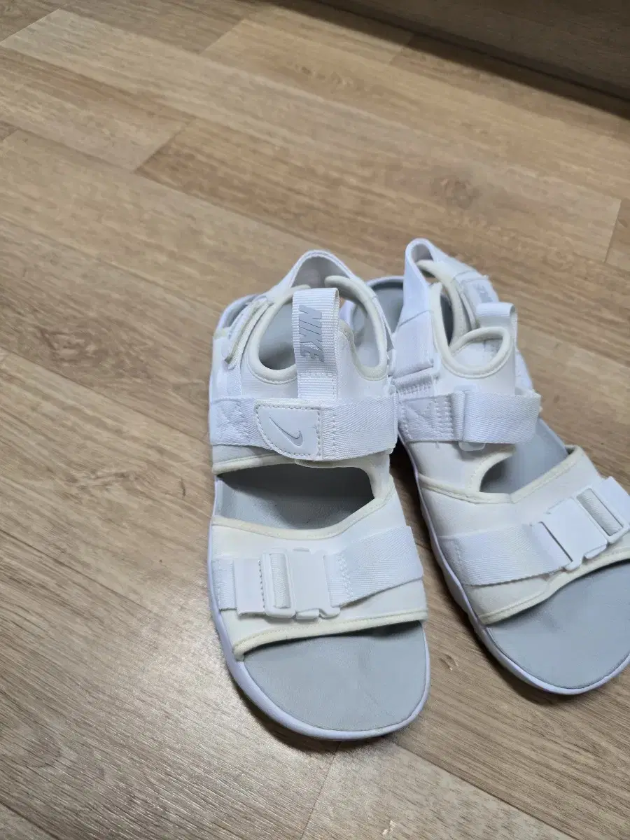 (택포)나이키 샌들 남 260