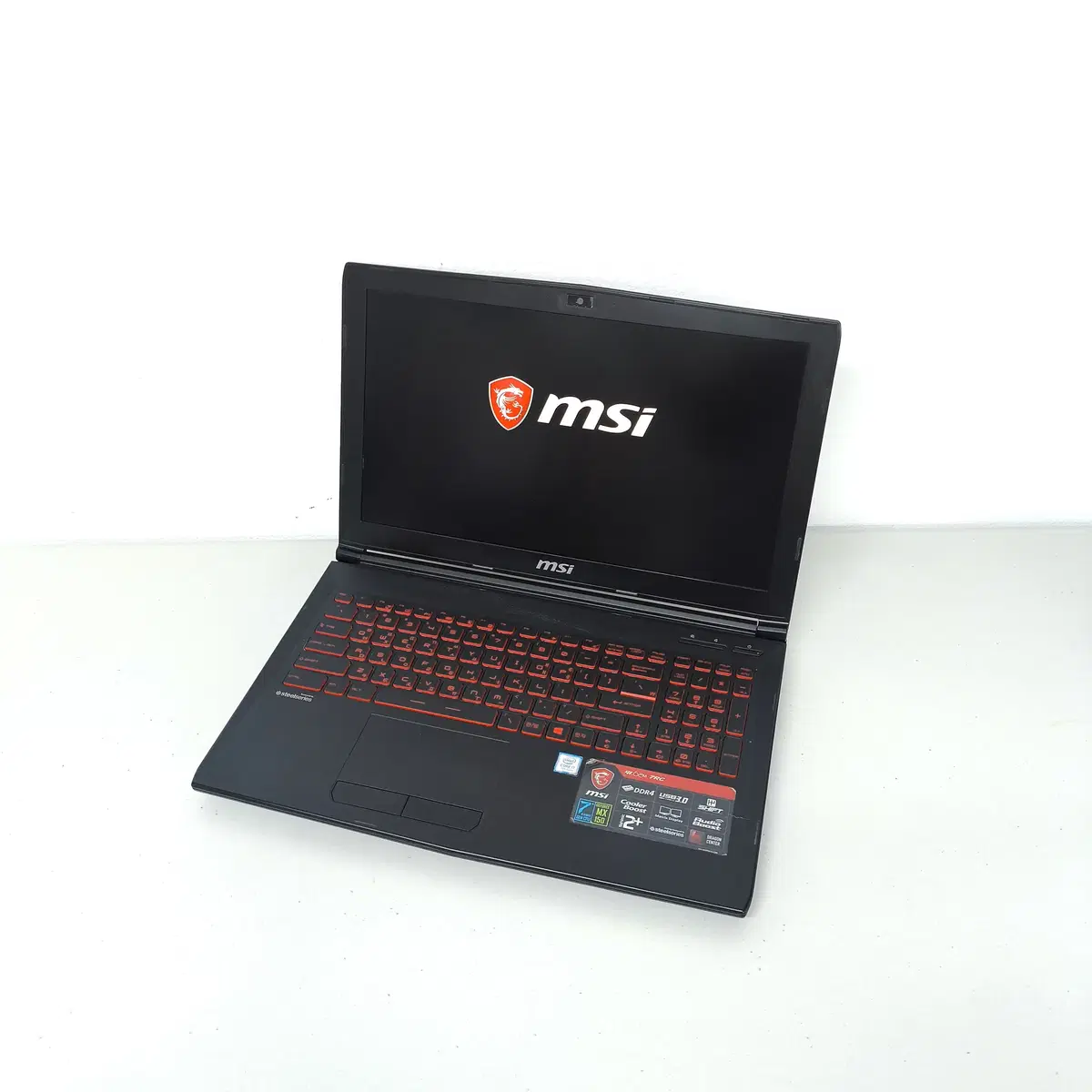 게이밍노트북 MSI GL62M 7RC i7-7700HQ GeForce