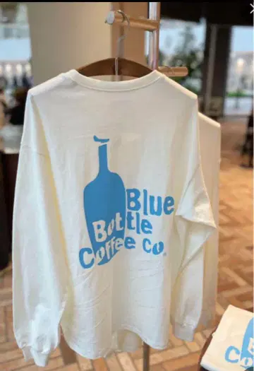 초레어 새상품 Blue Bottle Coffee 블루 보틀 커피 티셔츠