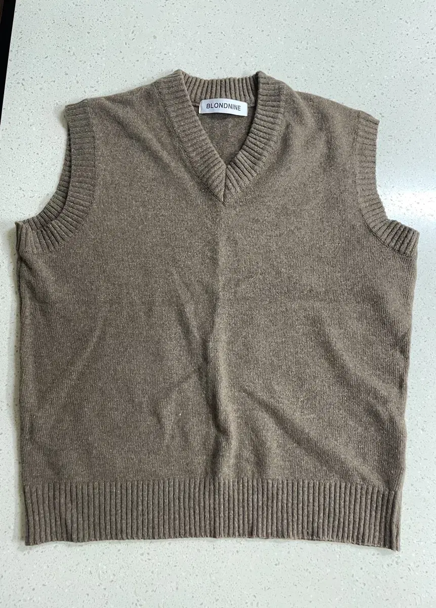 Blond9 Knit Vest Brown