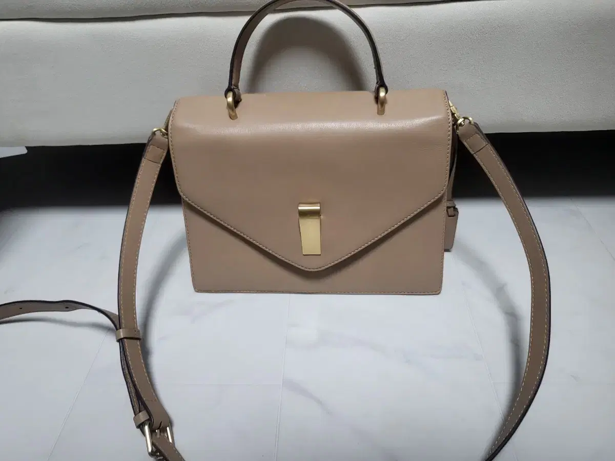 [Used condition - two spots inside] Joy Gryson Dabi Tote Bag M (Medium) Light Beige