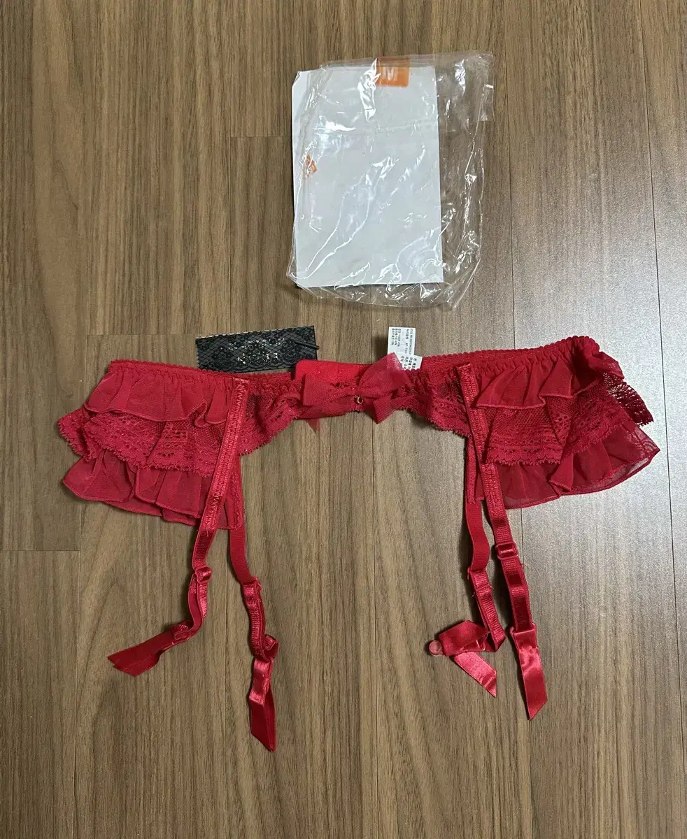 Eblin Lace Garter Belt (Size M)