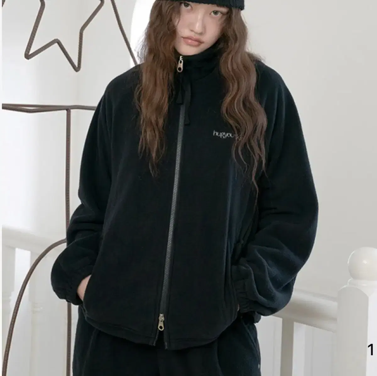 Hug U Skin Drawstring Fleece Black