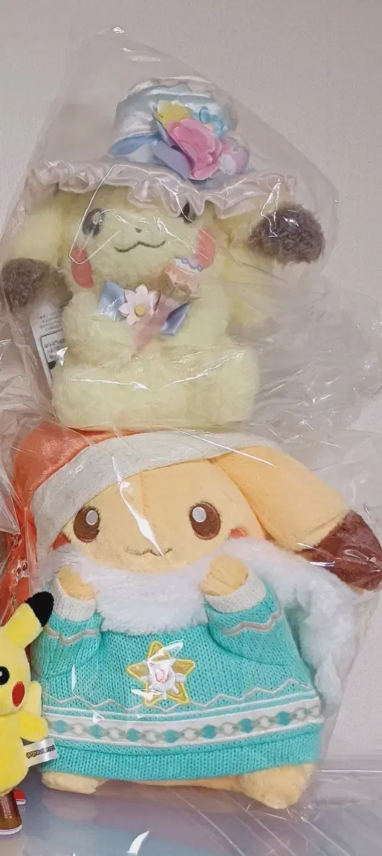 포켓몬센터 크리스마스 피카츄+부활절 피카츄 인형 일괄