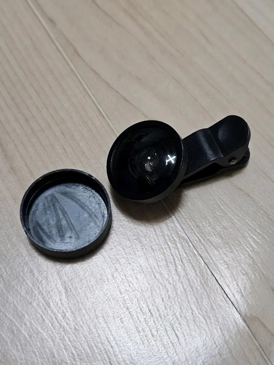 4x Wide Angle Mobile Phone Lens Clip-on Type