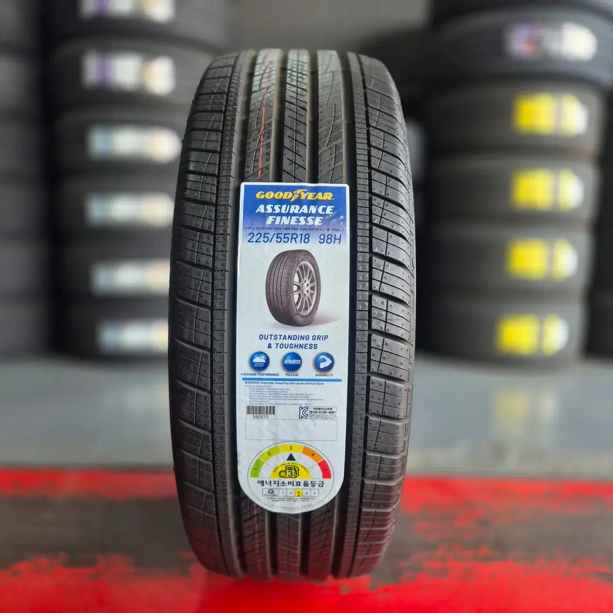 225 55 18 굿이어 어슈어런스 피네스 신품타이어 새타이어 판매합니다 | 브랜드 중고거래 플랫폼, 번개장터