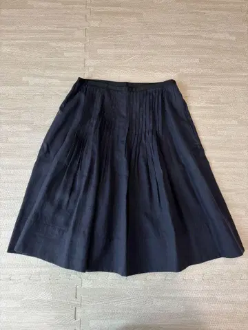 마가렛 호웰 린넨 플레어 스커트
