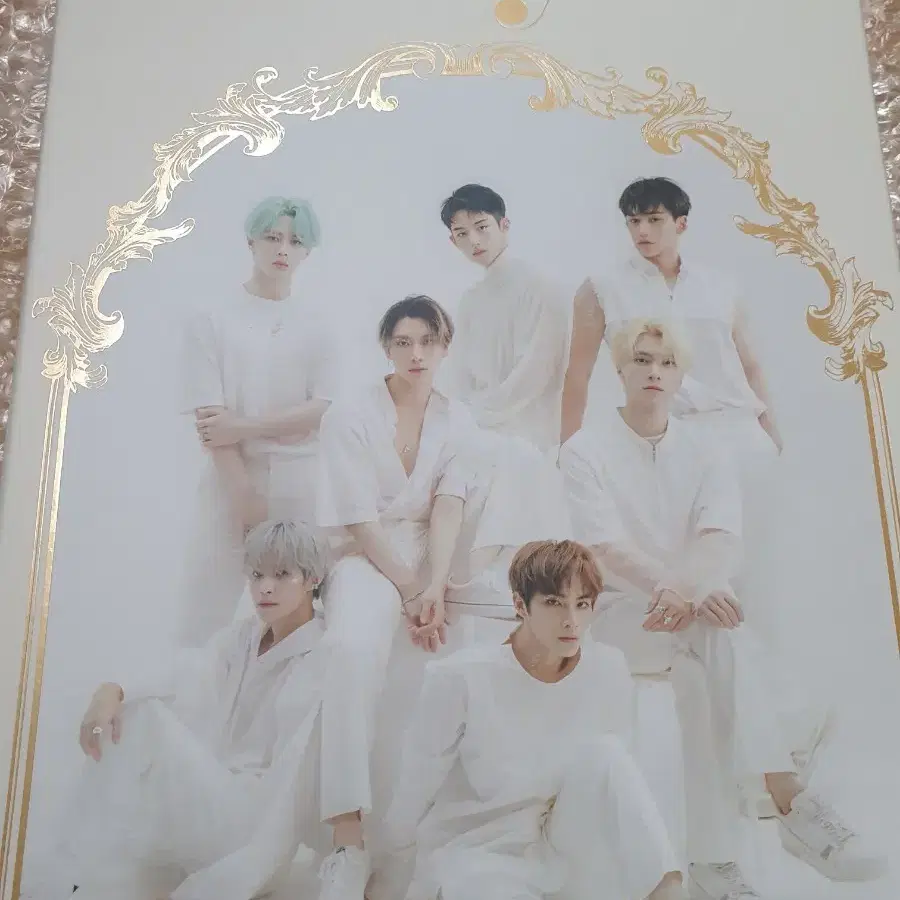 アルバム・スクラップ WayV 2021 SEASON'S GREETINGS ☆セール☆【即日発送】【 WayV / 2021 SEASON'S GREETINGS