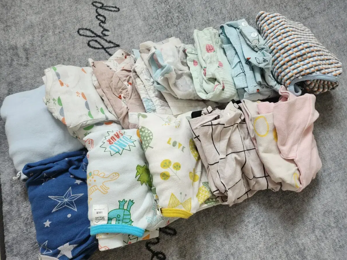 Infant underwear size 90 (additional service underwear included)