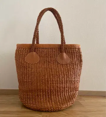 땋은 백 천연 가죽 둥근 밑창 자립형