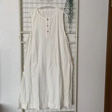 네스트로브 nest robe 아이보리 슬리브리스 린넨 원피스