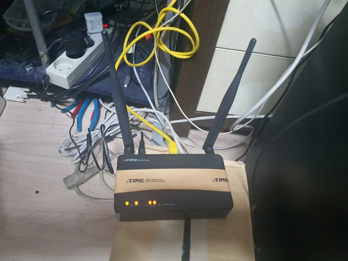 (Suwon) ipTIME N604 black wired/wireless router
