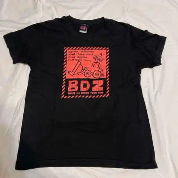 TWICE 1st ARENA TOUR 2018 BDZ 티셔츠 S 사이즈