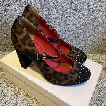 럭셔리 고급 레오파드 무늬 스터드 하이힐 M 23.5cm