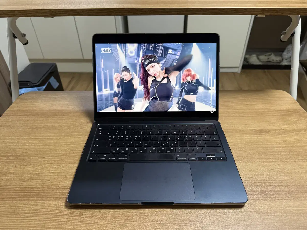 MacBook Air M2 13 Basic Midnight Cycle 9
