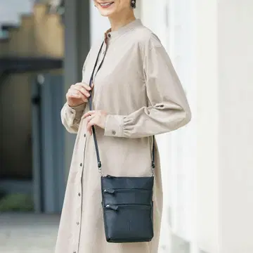 미사용 새상품 나카자와 가방 NAKAZAWA 가죽 숄더백 소가죽 로즈