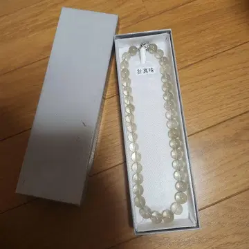 바늘 진주 목걸이