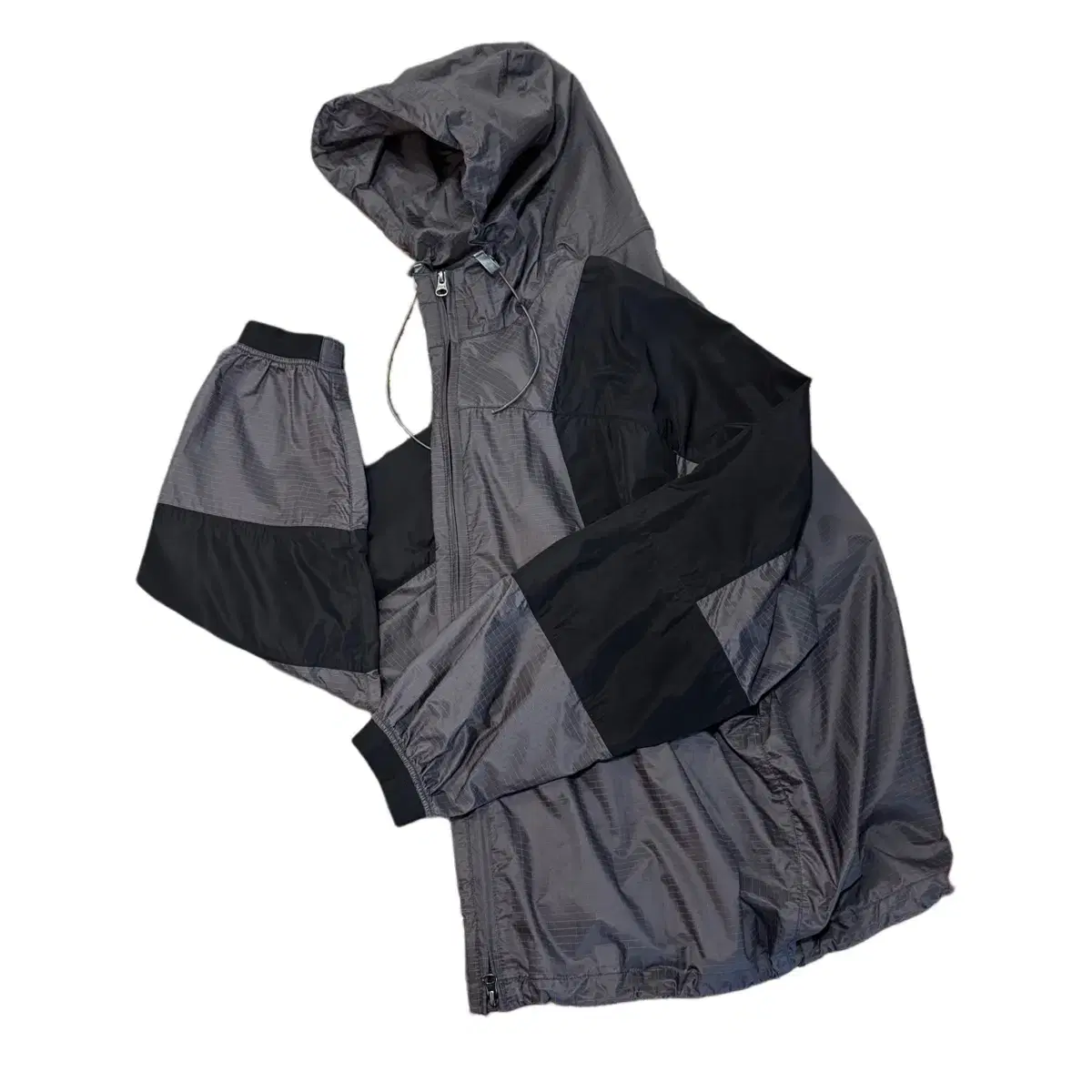 Outstanding Mountain Parka Windbreaker (XL-XXL)