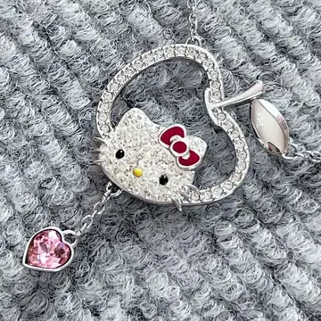 스와로브스키 헬로키티 사과 목걸이 산리오