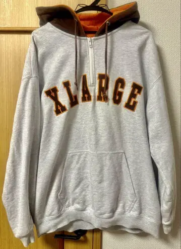 XLARGE 하프 지퍼 후드티