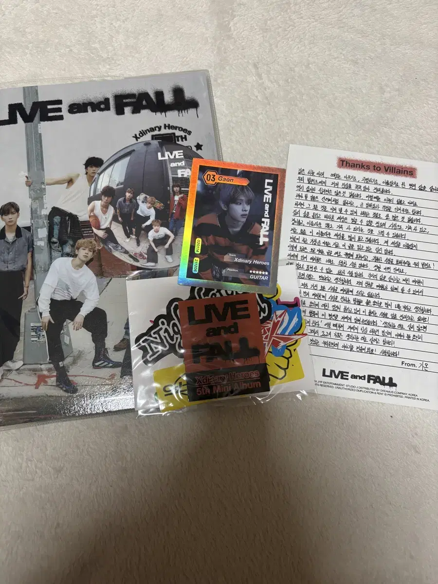 엑디즈 미니5집 LIVE and FALL 립앤폴