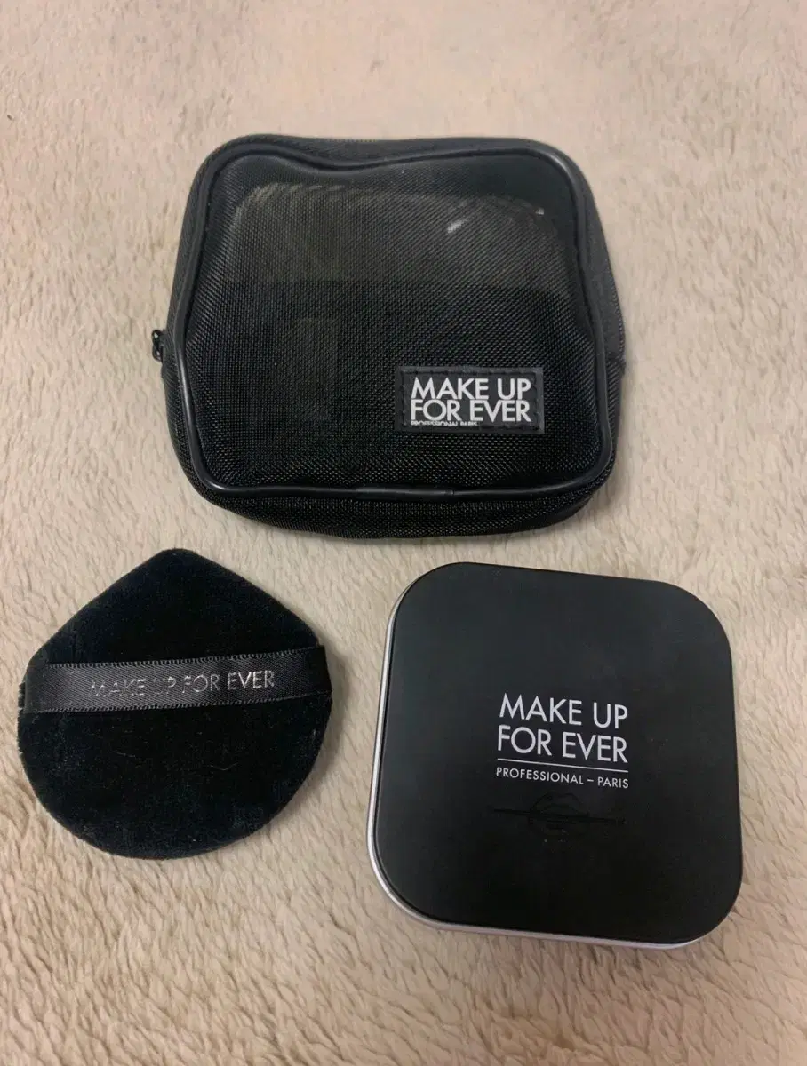MAKE UP FOR EVER Ultra HD Powder (used only once)
