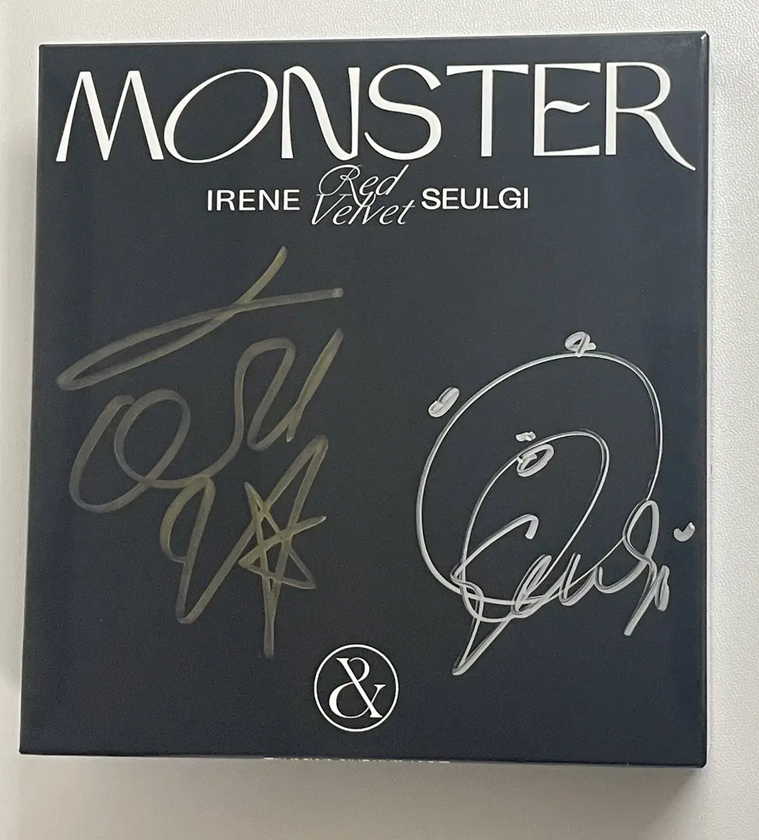 Red Velvet Irene Seulgi signed album