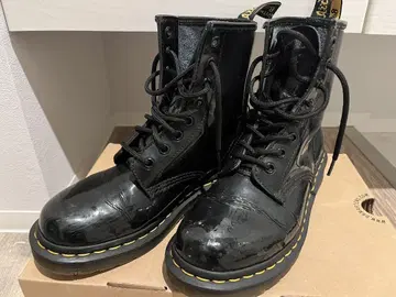 Dr.Martens 여성용 23.5cm patent lamper