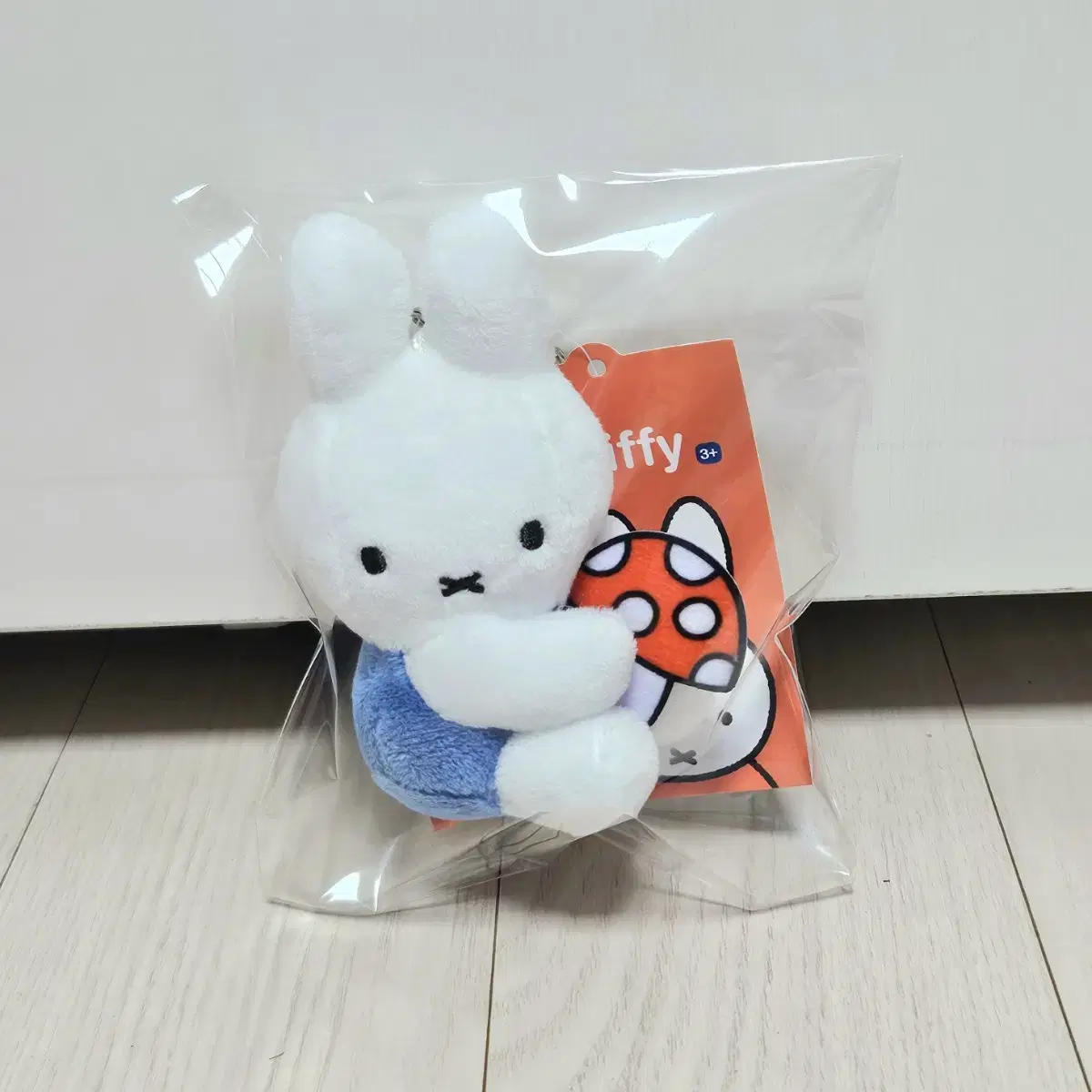 (새상품) 꽃을 든 미피 파랑 버섯 키링 인형 가방고리 정품