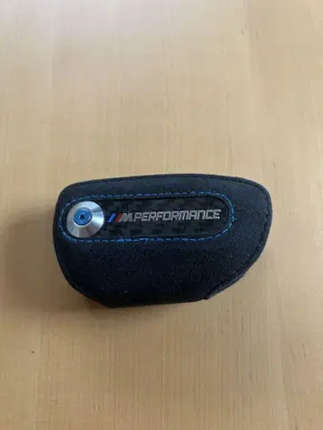 BMW 정품 M 퍼포먼스 키 케이스 G 시리즈 카본/아르칸타라