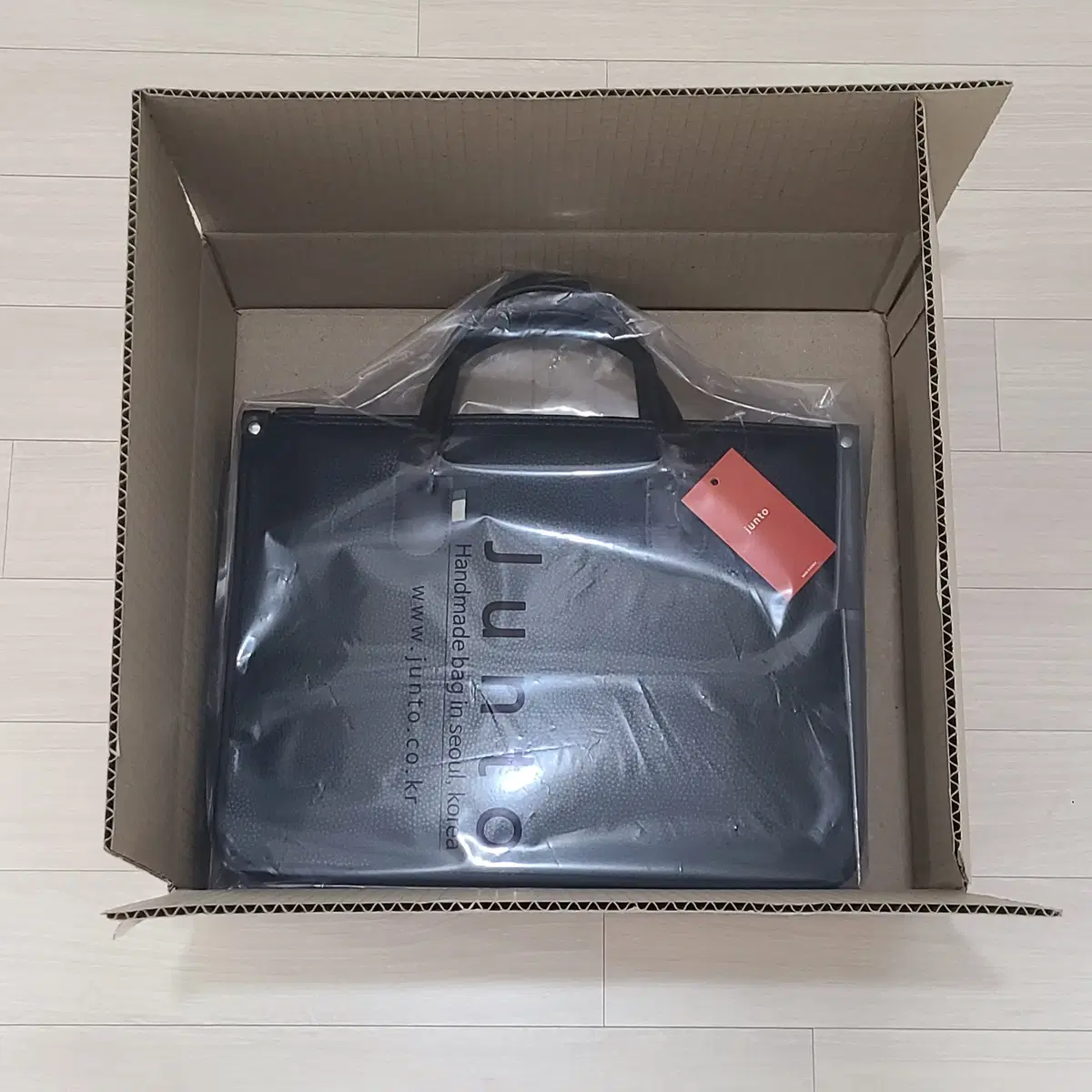 Junto Lightweight Laptop Briefcase