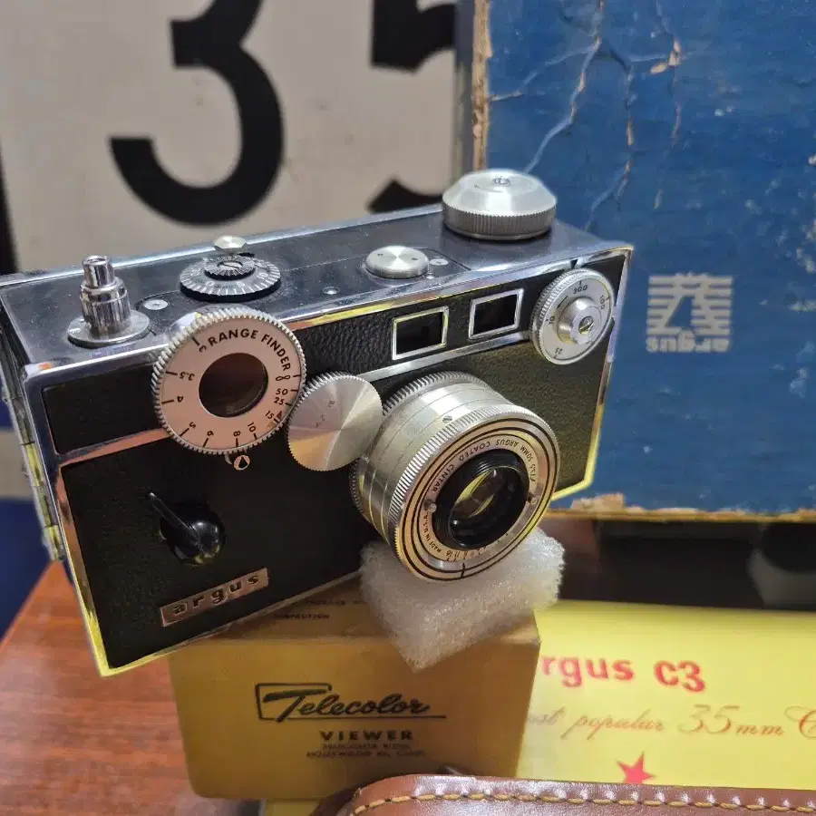 미국 Argus C3 35mm 브릭카메라와 가죽케이스, 패키지 풀박스