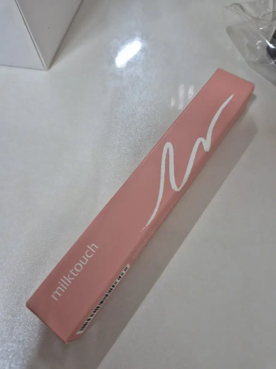 Milktouch Sketch Lip Pencil Nude Over
