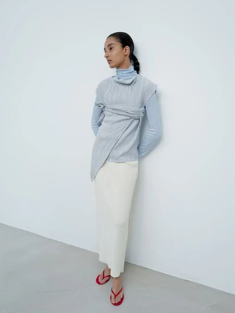 le17septembre Pleated Cowl Neck Top Muffler Cardigan PLEATED