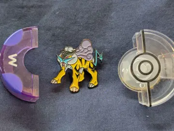 초레어! 엔테이, 라이코, 수이쿤 핀 배지 세트