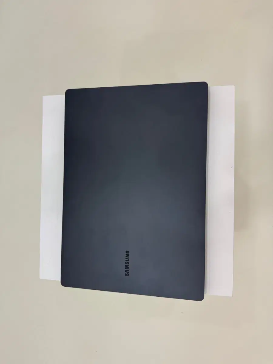 삼성전자 갤럭시북3 울트라 NT960XFH-X92AG 팝니다