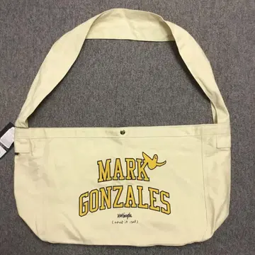 새상품 숄더백 MARK GONZALES 마크곤잘레스