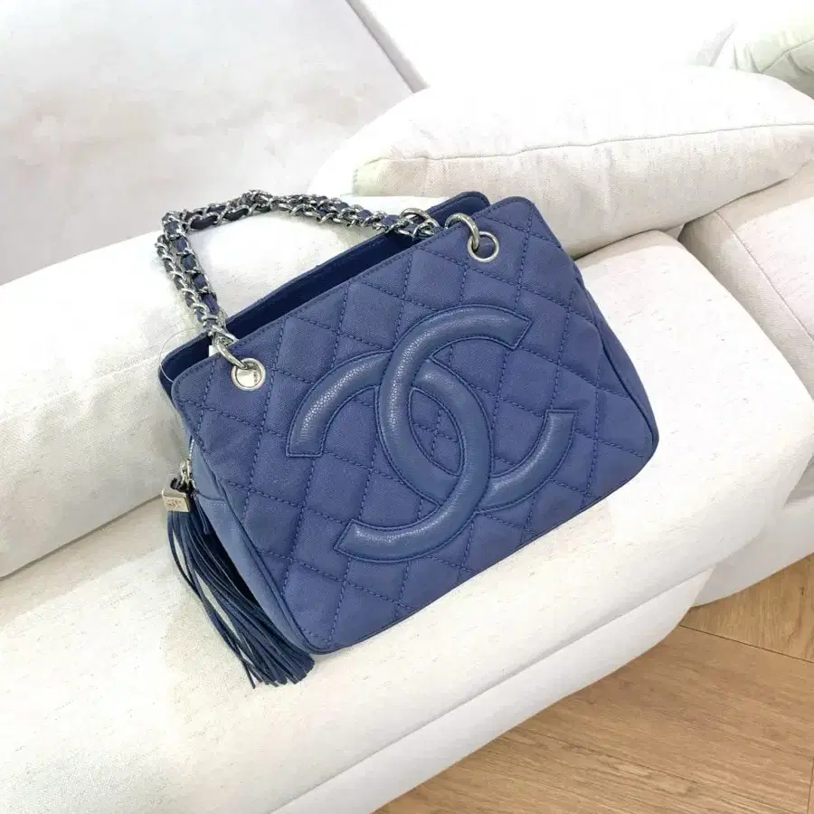 人気【 SIENNE 】 MINI PADDING BAG (SILVER) Sienne Padding Bag (Silver) - sienne