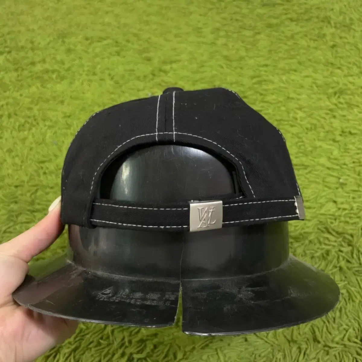 【WOOALONG】 Signature Ball cap_stitch / unisex WOOALONG | 우알롱 Wooalong Signature Logo Stitch Ball Cap