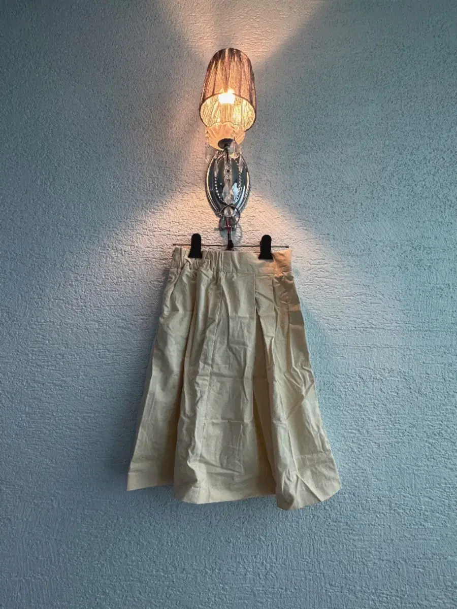 Vintage Pin Tuck Midi Skirt (Ivory)