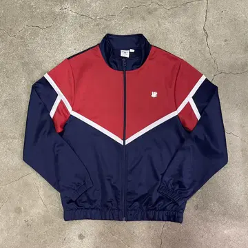 UNDEFEATED 테이프 마감 워밍업 재킷 M
