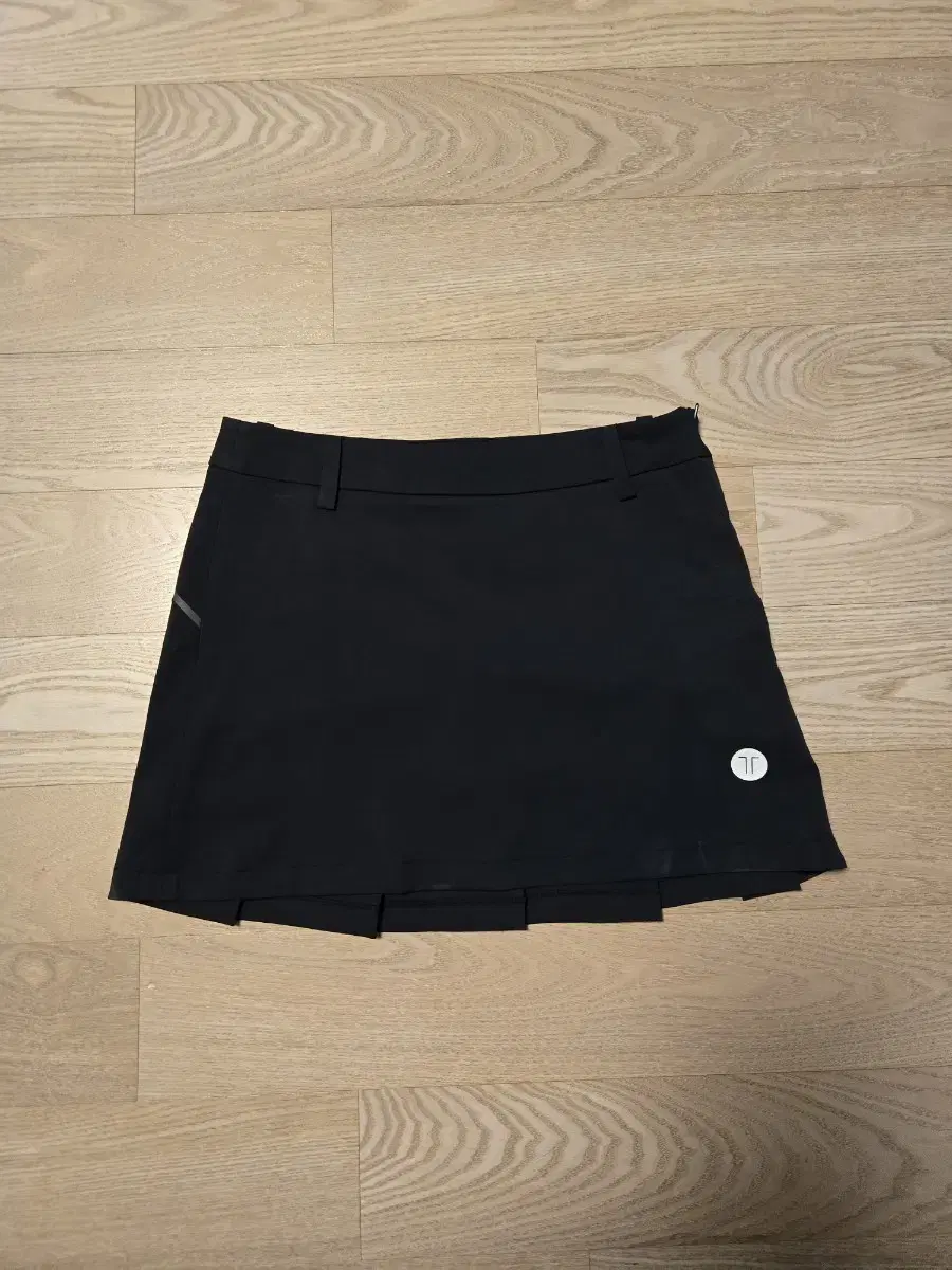 (s) Mark & Lona Golf Pleated Skirt