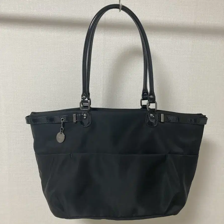 Nylon Two-Pocket Boston Shoulder Bag on Bunjang Global Site.