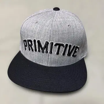PRIMITIVE 스냅백 캡