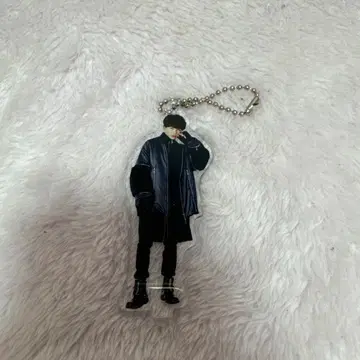 원엔 ONE N' ONLY 쿠사카와 나오야 아크링 키링