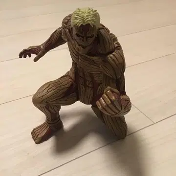 갑옷의 거인 피규어
