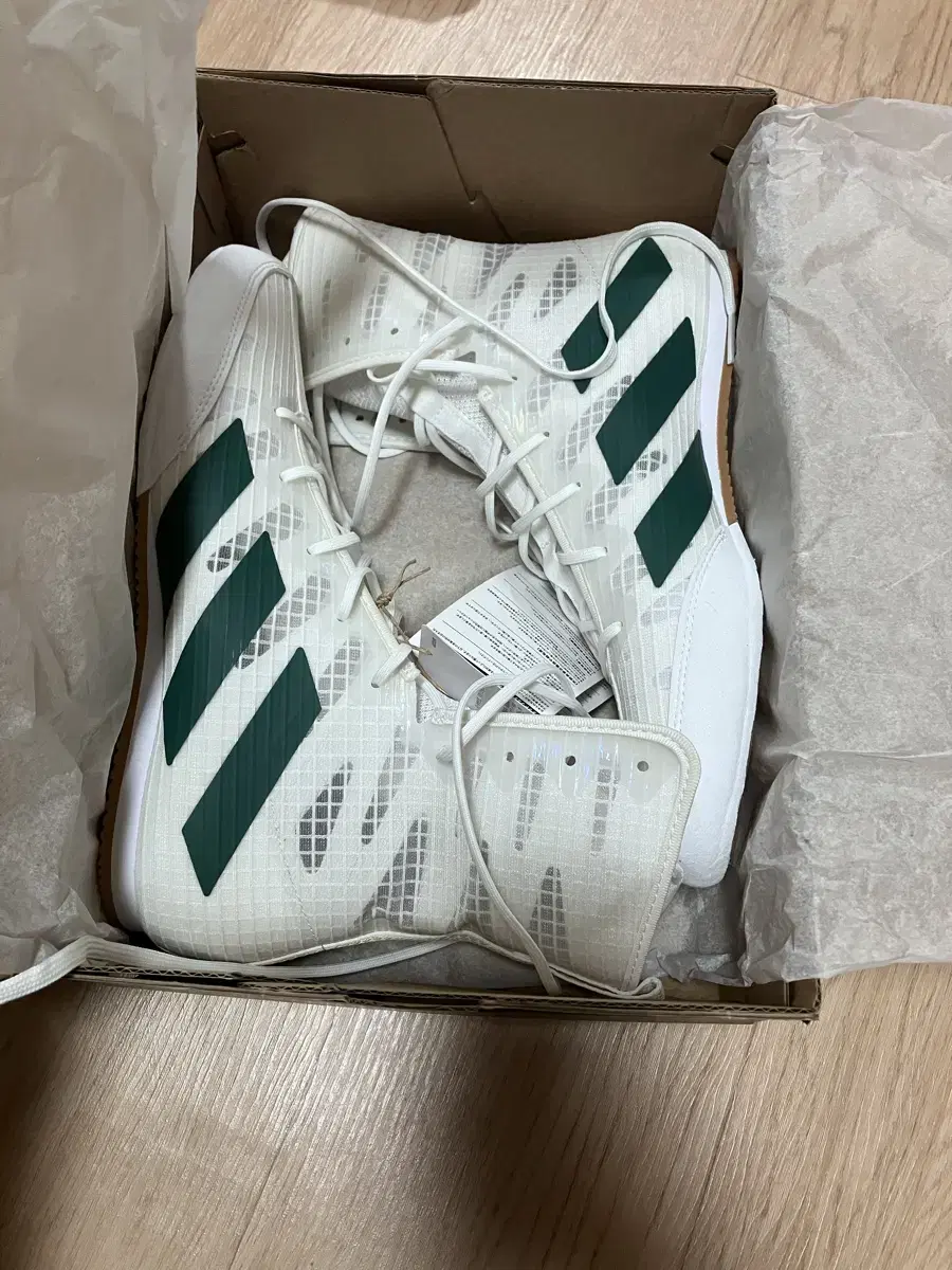 Adidas Boxer Hog 4 Green New Product
