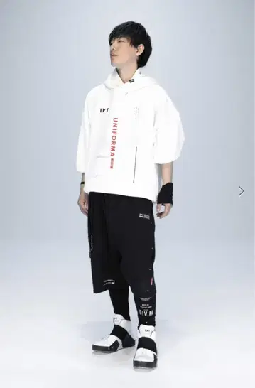 IKE 아이케이 UNIFORMA 후드티 #0004