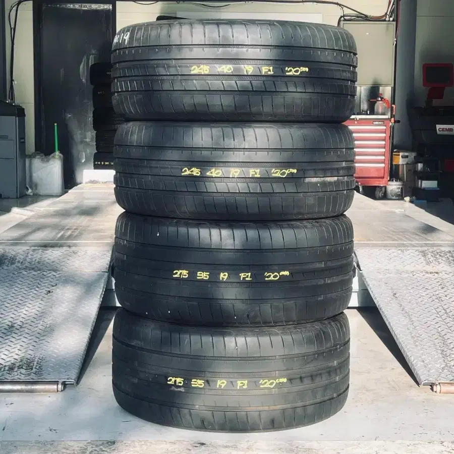 2454019 2753519 굿이어타이어 어슈메트릭3 이글f1 중고타이어