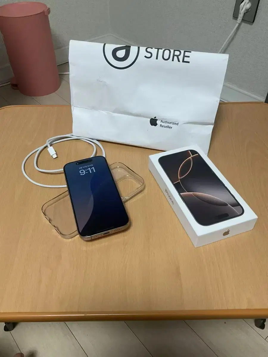 아이폰16프로 데저트 티타늄 256G 자급제